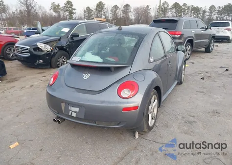 2006 Volkswagen New Beetle 2.5 z USA, uszkodzony, nr VIN 3VWSW31CX6M419848